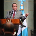 “No es mi culpa”, dice Giammattei sobre la lenta vacunación contra el coronavirus