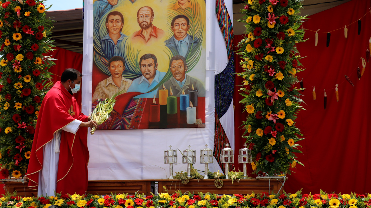 Muere por Covid-19 uno de los sacerdotes organizadores de la beatificación de 10 mártires en Quiché