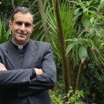 Sacerdote se hizo pasar por traficante de órganos para rescatar a un niño y ahora es nominado al premio Princesa de Asturias de la Concordia