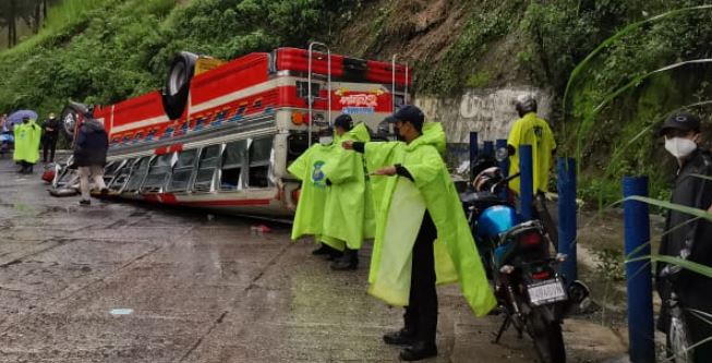 Piloto de bus extraurbano accidentado manejaba en estado de ebriedad confirman autoridades