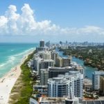 Derrumbe en Miami | Cómo se construyó Miami Beach ganándole terreno al mar en una zona pantanosa (y cómo esto le implica grandes riesgos para el futuro)