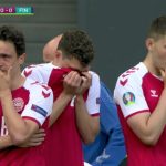 Eurocopa: Jugador danés Christian Eriksen fue “estabilizado” tras desplomarse sobre la cancha