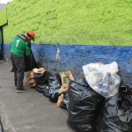 Video: Cómo funciona la “Bocina Inteligente” que deja en evidencia a quienes abandonan basura en el mercado La Palmita