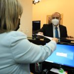 Así sería la compensación por reacciones graves o muerte luego de vacunarse contra el covid-19, según iniciativa de ley del Gobierno