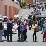 Habilitan centro de vacunación en Oakland Mall con capacidad para atender a 600 personas por día