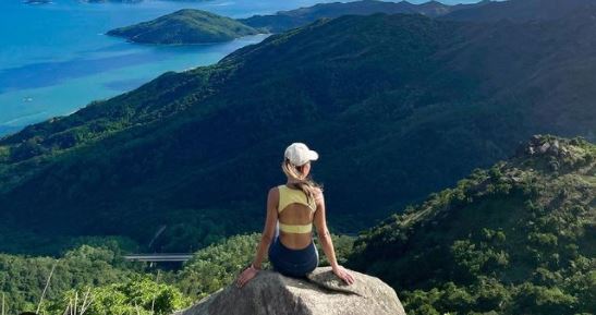Sophia Cheung, la instagramer que murió por tomarse una foto en una cascada