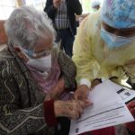 La historia de la guatemalteca de 100 años que superó el covid-19 y que ahora se vacunó contra la enfermedad