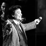 El día que casi matan a Juan Gabriel por darle un beso a un narcotraficante durante un concierto privado