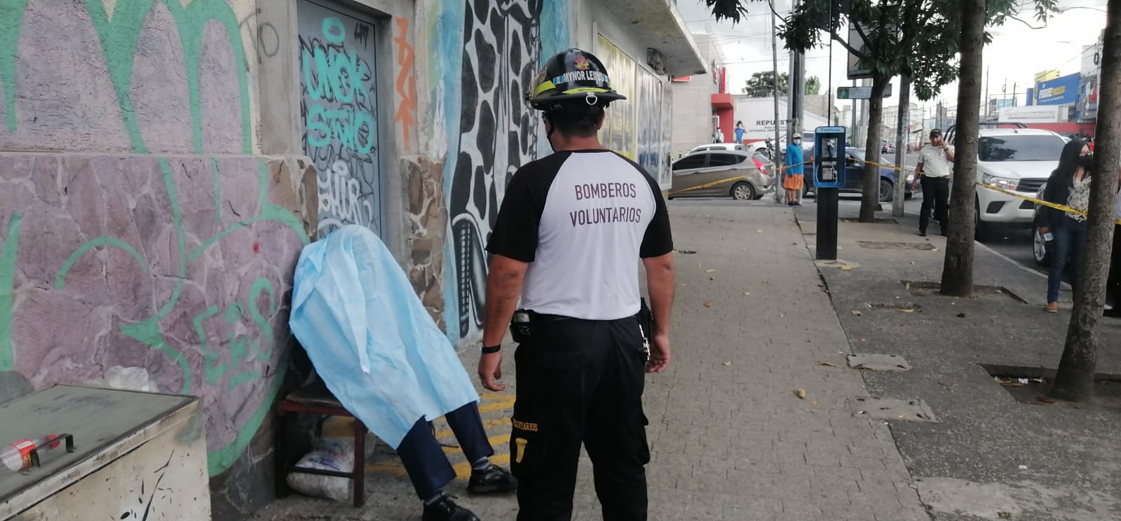 Adulto mayor fallece en plena calle en la avenida Petapa