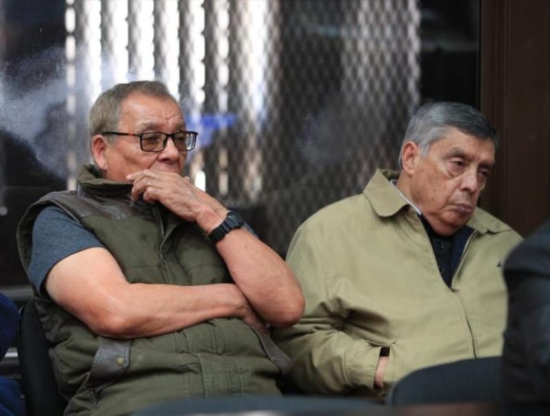 Envían a juicio a militares retirados Benedicto Lucas y Manuel Callejas por genocidio y otros delitos