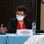 Ministra de Salud: “El país todavía no tiene necesidad de mezclar marcas (vacunas)”