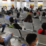 Mediante a una circular del Registro Central de las Personas, ahora sí, puede cambiar el orden de los apellidos