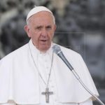 Amenaza al papa Francisco: interceptan una carta que le enviaron con tres balas