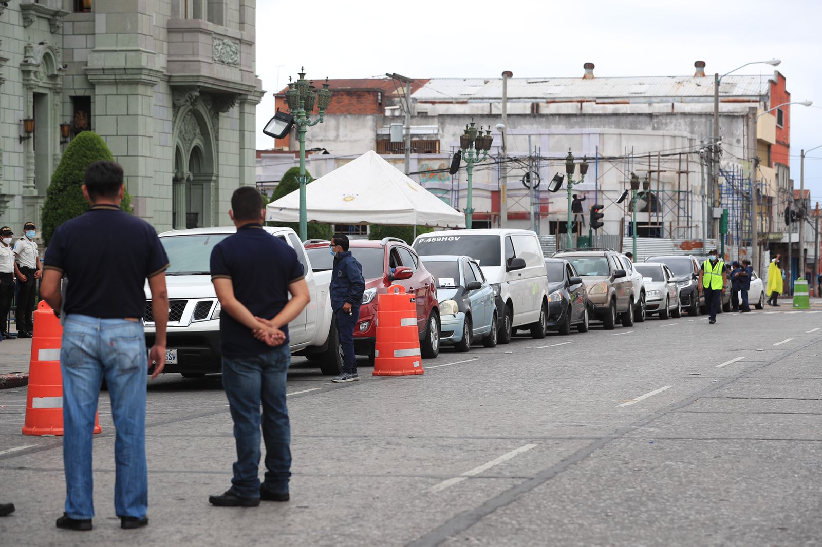 Salud habilita centro de vacunación vehicular frente al Palacio Nacional de la Cultura