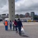 Llega a Guatemala el primer vuelo de unidades familiares migrantes retornadas desde EE. UU.