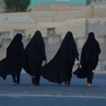 Afganistán | “Los talibanes no cambiaron sus ropas, su pelo o sus barbas… ¿cómo van a cambiar sus ideas?”: el miedo y la desesperación de las mujeres afganas