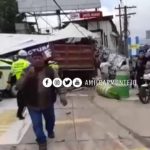 Camión descontrolado provoca fuerte accidente contra otros vehículos y deja una persona fallecida y heridos en la 20 calle de la zona 10 de la capital