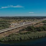A dónde se fueron los miles de migrantes haitianos que pernoctaban bajo un puente en Del Río, Texas