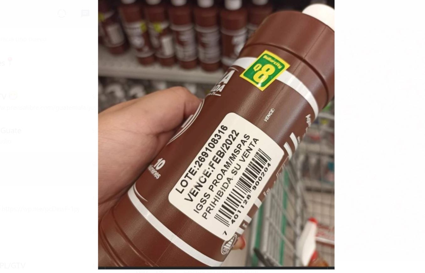 Esto se sabe sobre los frascos con agua oxigenada del IGSS y Salud que estaban a la venta en un supermercado