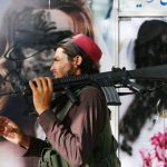 Afganistán: el inmenso armamento de EE.UU. que ahora está en manos del Talibán