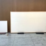 Las peculiares obras de un artista danés que prestó más de US$84 mil para su exposición titulada “Toma el dinero y huye”