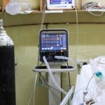 Mujer estuvo hospitalizada por covid-19 y vivió una experiencia “de terror” al regresar a casa y encontrar muerto a su esposo