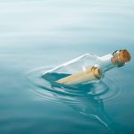 Estudiantes japoneses enviaron mensaje dentro una botella y 37 años más tarde esta fue encontrada en las playas de Hawái