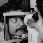 El médico que logró resolver el enigma de una epidemia que dejó a 50.000 cubanos con problemas de visió