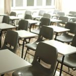 Una maestra habría abusado un alumno de 15 años y ahora está embarazada