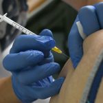 Niños no necesitarán estar vacunados contra el coronavirus para entrar a EE. UU.