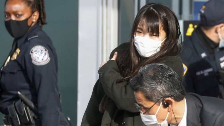 La exprincesa japonesa Mako llega a Nueva York tras renunciar a su título para casarse con un plebeyo
