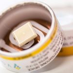 Lo que se sabe de la vacuna contra el coronavirus en forma de parche cutáneo que pronto comenzará a probarse