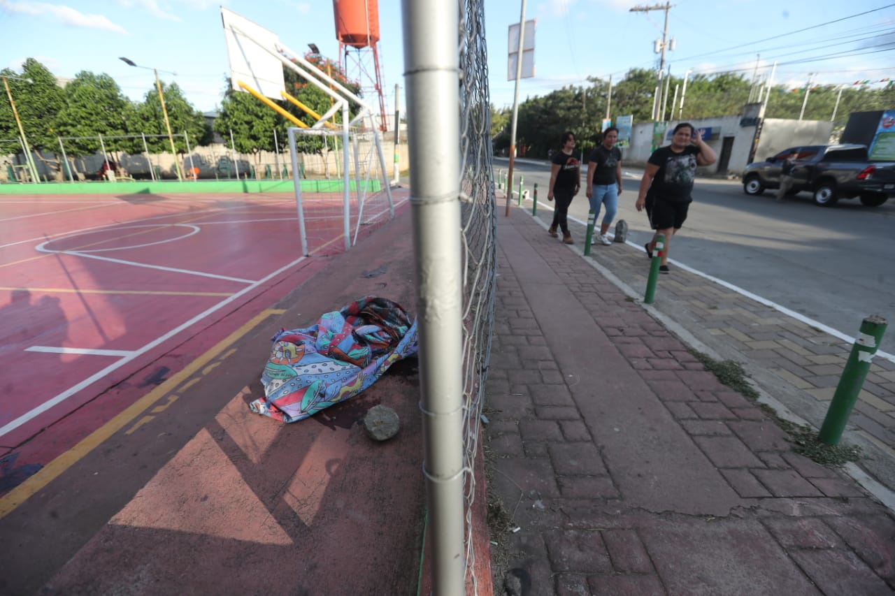 Remiten a una adolescente por supuestamente haber colaborado en el ataque contra esposos en San Miguel Petapa