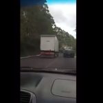 VIDEO: imprudencia de camionero casi causa un accidente en la ruta a San Juan Alotenango