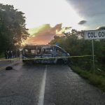 Autoridades investigan si 12 personas que murieron carbonizadas en un accidente vial en México eran migrantes