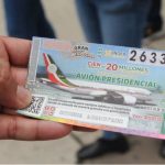 La pesadilla de la escuela que ganó el sorteo del avión presidencial de México