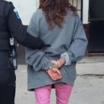 Capturan a mujer señalada de haber dado muerte a guardia en Amatitlán y le decomisan arma