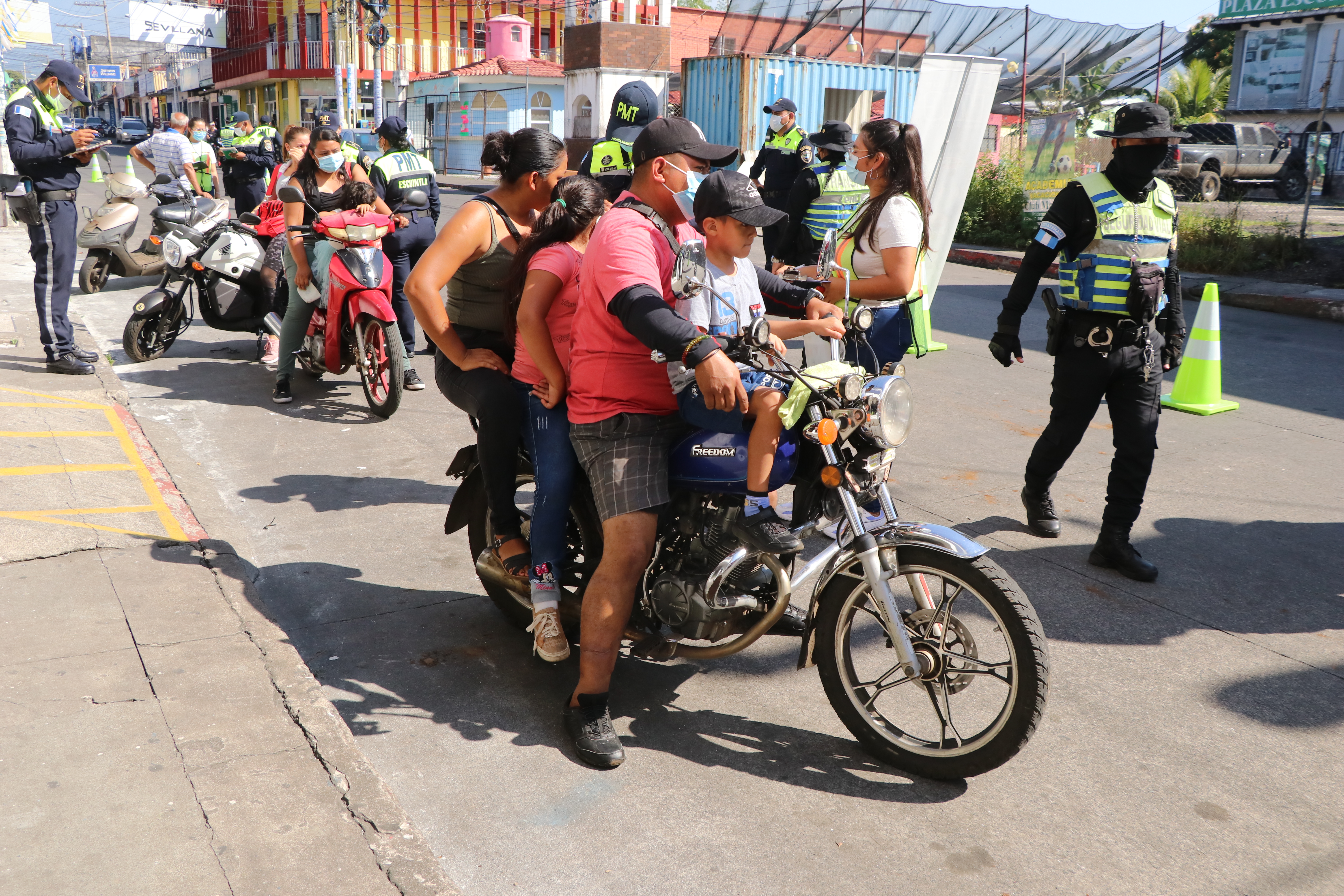 VIDEOS | Motoristas son los que más se ven involucrados en accidentes viales;