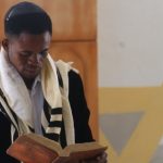 La curiosa (y controvertida) historia de los “judíos nigerianos” que quieren que Israel los reconozca