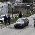 Hallan cuerpo carbonizado dentro de un vehículo baleado en Argentina y se disparan las alertas por inseguridad