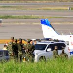 Dos policías y un civil mueren en ataque terrorista en aeropuerto colombiano