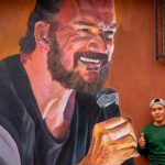 Conozca la historia del joven que pintó a Ricardo Arjona en Sololá