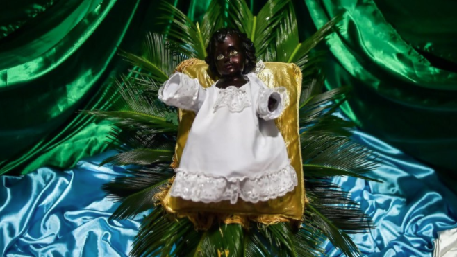El pueblo de Colombia que celebra la Navidad en febrero y con un Niño Dios negro