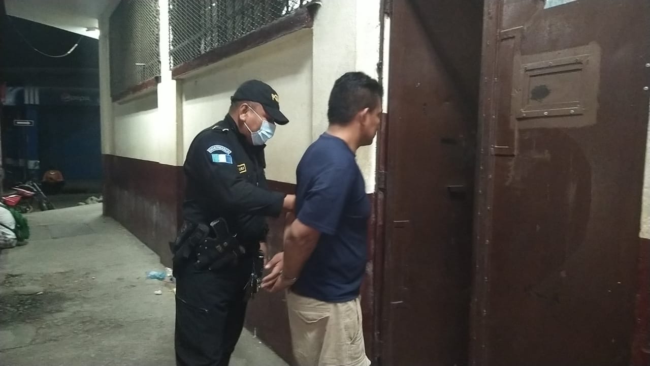 Presunto violador es capturado en Escuintla luego que la víctima, una menor de edad, alertó a las autoridades