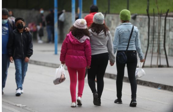 Frío continuará en el territorio nacional y la Conred pide abrigarse, en especial niños y ancianos