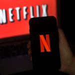 Netflix: para qué sirve y cómo funciona el número de WhatsApp que la plataforma habilitó