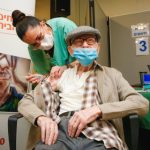 Ómicron: expertos en Israel recomiendan una cuarta dosis de la vacuna