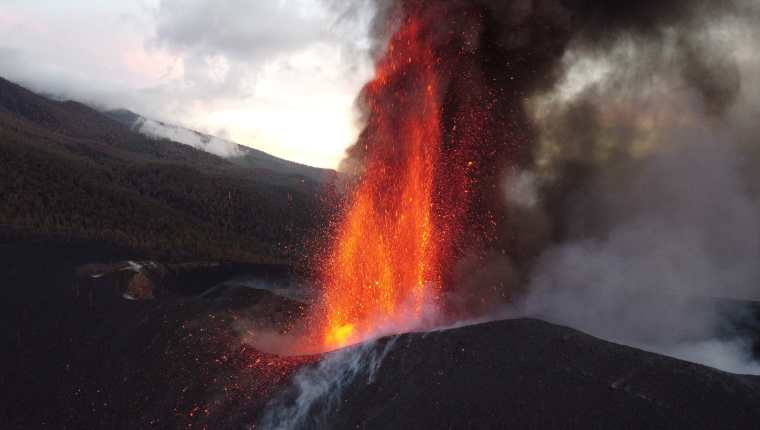 Autoridades declaran oficialmente terminada la erupción del volcán en isla española de La Palma
