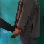 Intenta agredir con una navaja a agente de la PMT y termina detenido