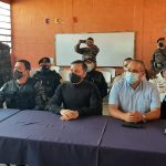Ministros de Gobernación y Defensa visitan municipios bajo estado de Sitio